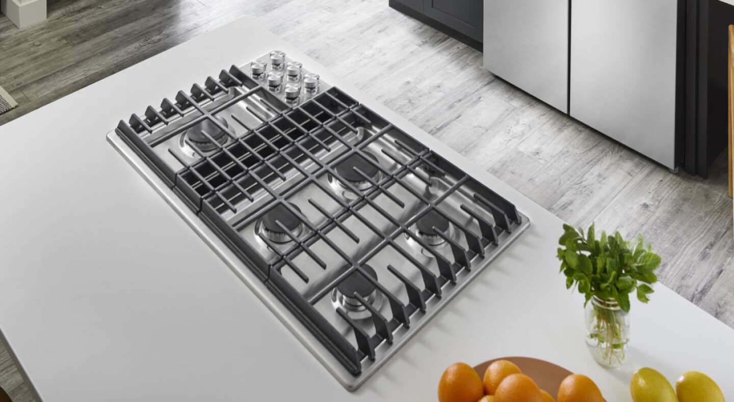 Gas range in a kitchen island