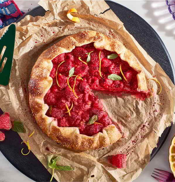 A hibiscus raspberry galette.