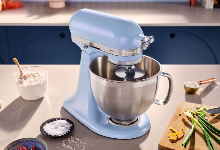 A 2024 Color of The Year Stand Mixer, Blue Salt