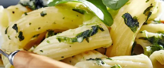 Spinach Artichoke Rigatoni