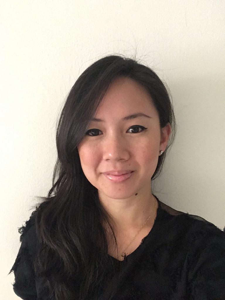 A portrait of Lee Ee Vee.