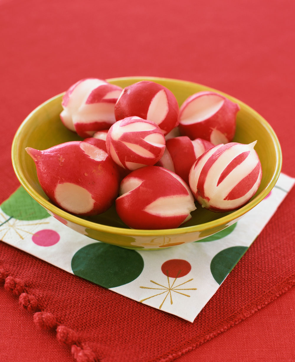 A bowl of radishes.