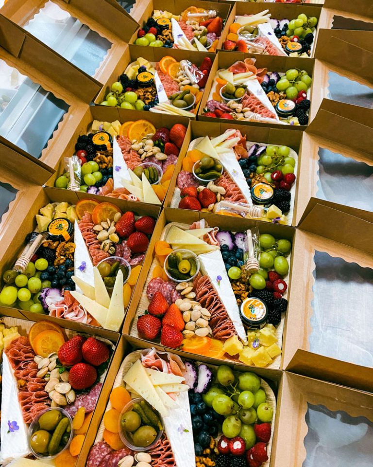Picnic boxes from Bijou Baskets.