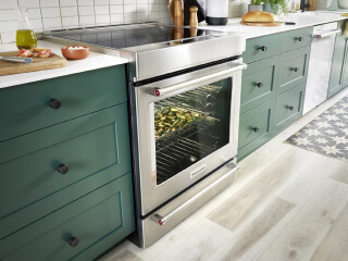 Electric kitchen range in a modern kitchen