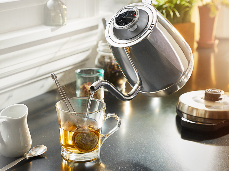 KitchenAid® gooseneck kettle making a cup of tea