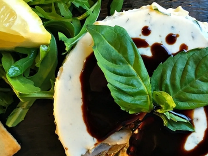 Agar, a vegan gelatin alternative Agar, a vegan gelatin alternative