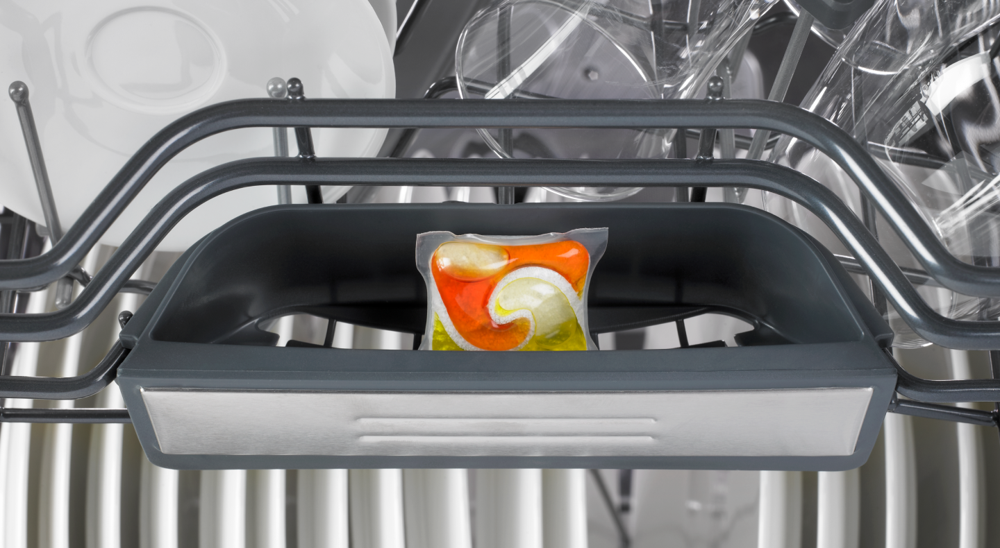 Dishwasher detergent pod Dishwasher detergent pod