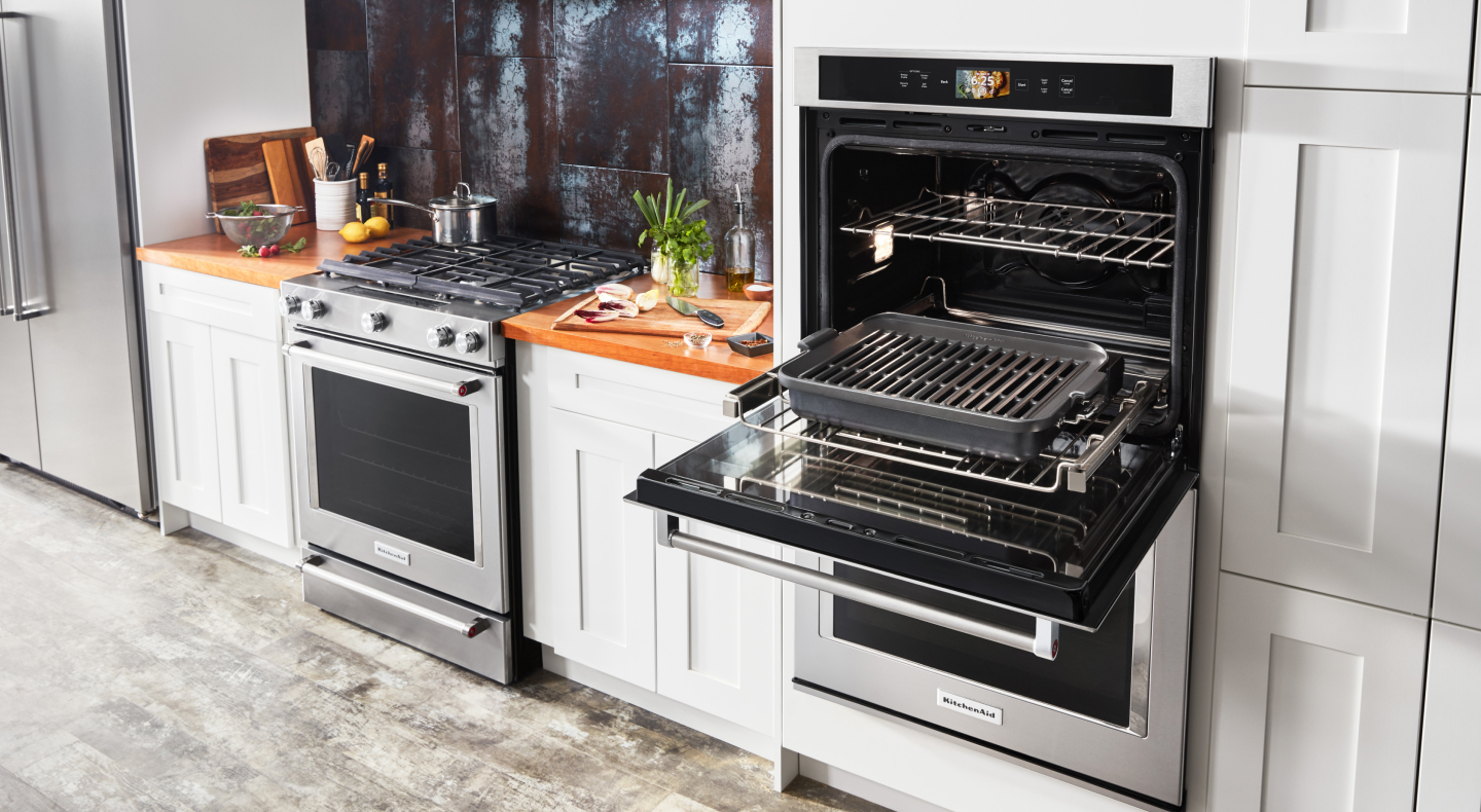 Open wall oven in a contemporary kitchen Open wall oven in a contemporary kitchen