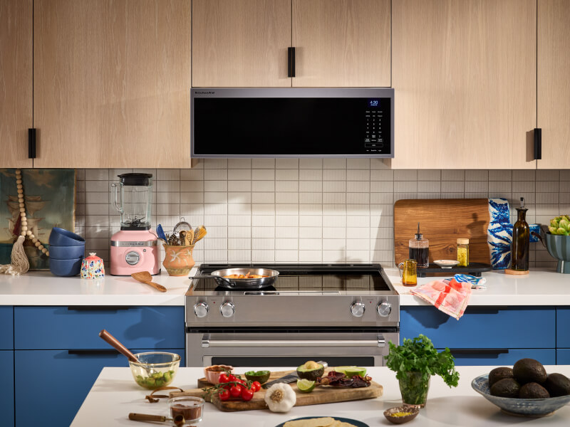 Low profile microwave in a modern kitchen