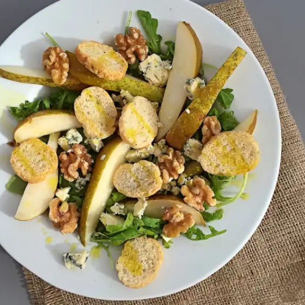 Pear and Stilton salad