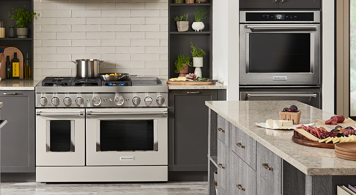 KitchenAid® wall oven and KitchenAid® commercial-grade gas range KitchenAid® wall oven and KitchenAid® commercial-grade gas range