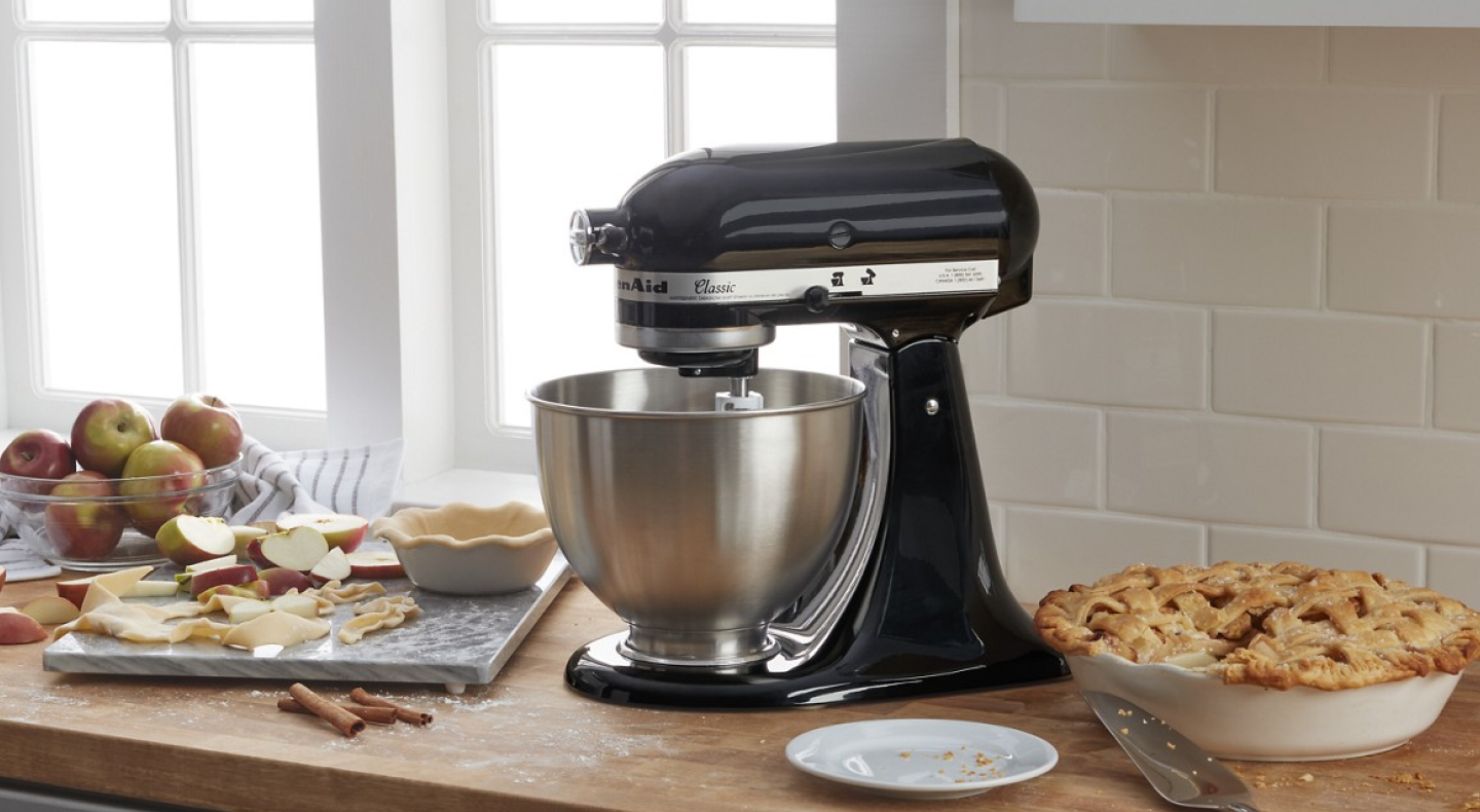 KitchenAid® Classic™ Series 4.5 Quart Tilt-Head Stand Mixer