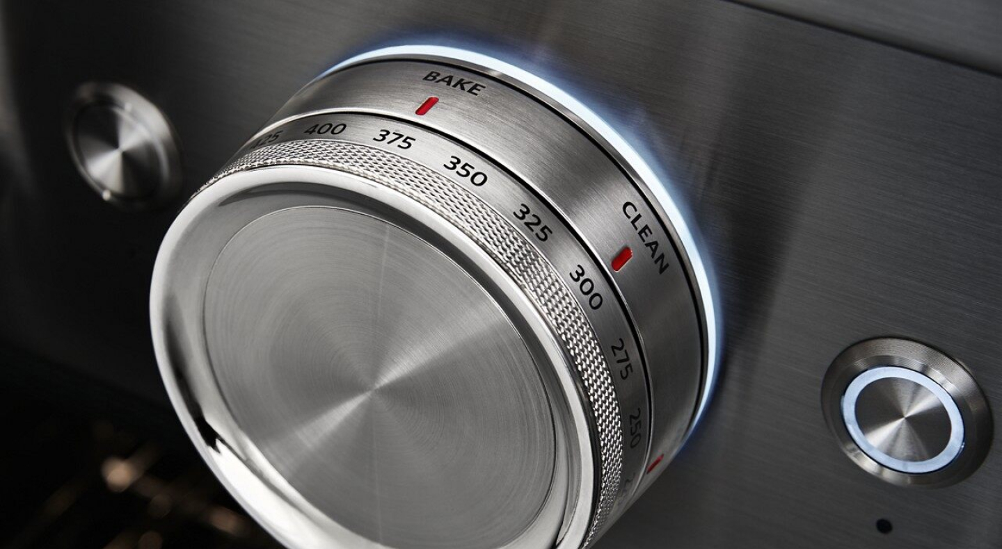 Close-up of control knob Close-up of control knob