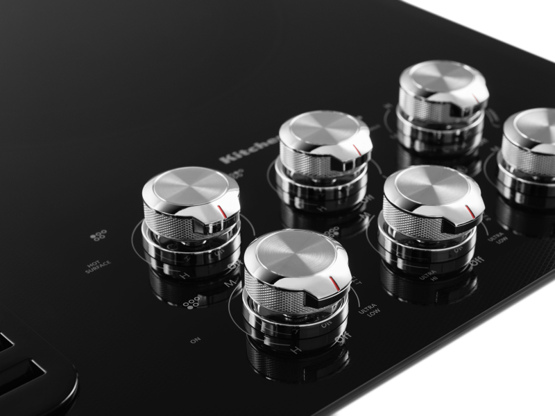 Knobs on a KitchenAid® cooktop Knobs on a KitchenAid® cooktop