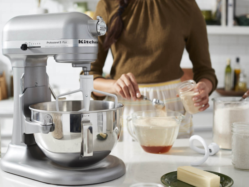 Measuring baking ingredients Measuring baking ingredients