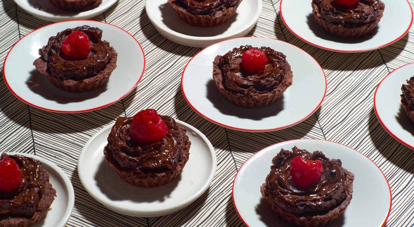 Miniature chocolate raspberry tarts Miniature chocolate raspberry tarts