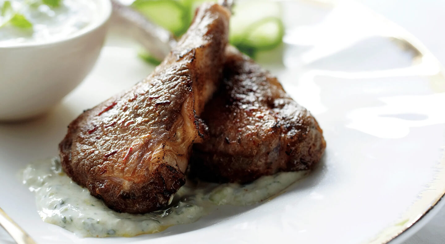 Grilled meat on creamy sauce Grilled meat on creamy sauce