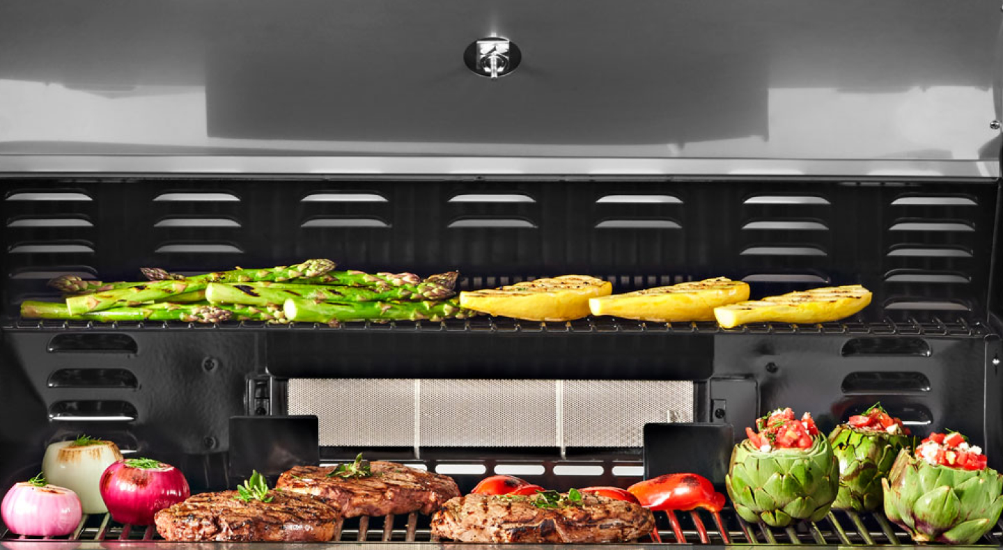 Grill with grilled meats and vegetables Grill with grilled meats and vegetables