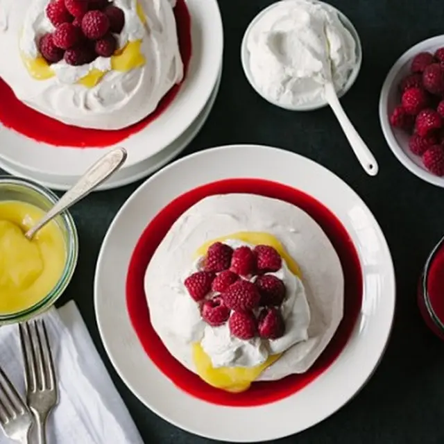 Pavlovas from Yummly recipe