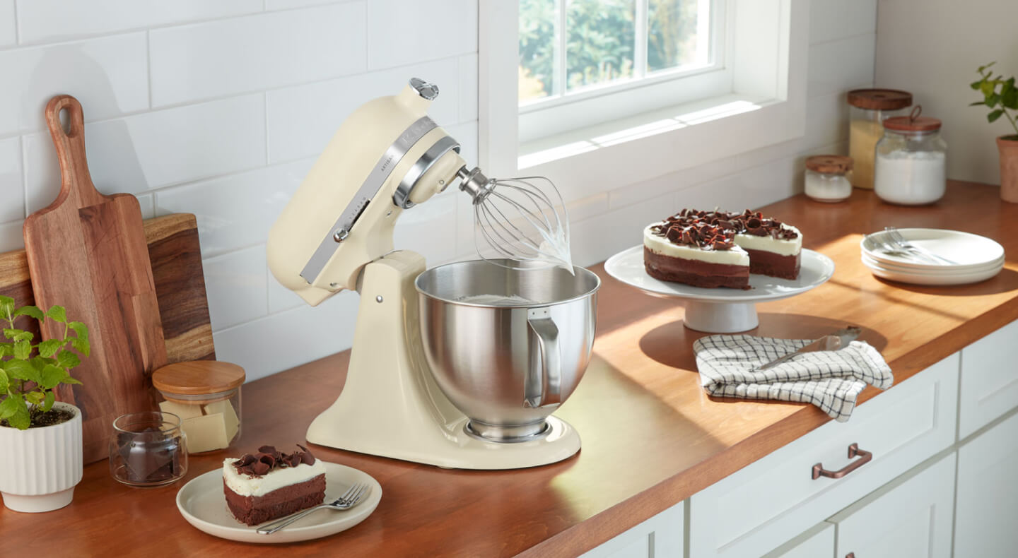 Whipping egg whites in KitchenAid® stand mixer with wire whip Whipping egg whites in KitchenAid® stand mixer with wire whip
