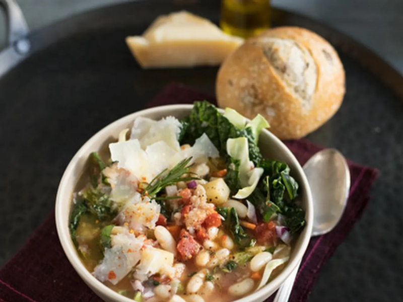 Ribollita Tuscan vegetable soup