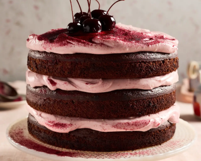 Frosting on a three-layer cake