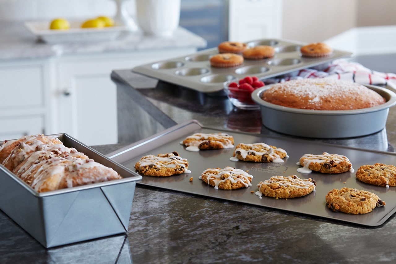 Baking pans from KitchenAid are made to last. Baking pans from KitchenAid are made to last.