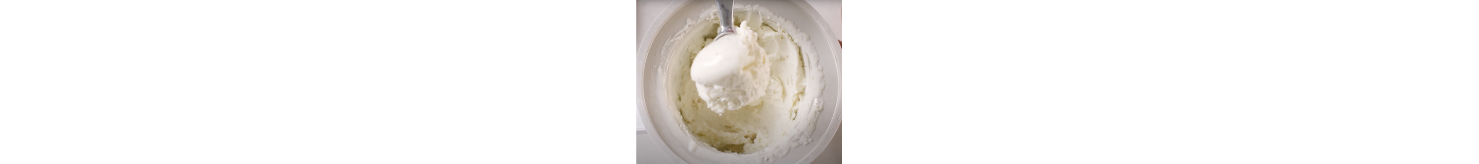 Close up of vanilla ice cream in bowl