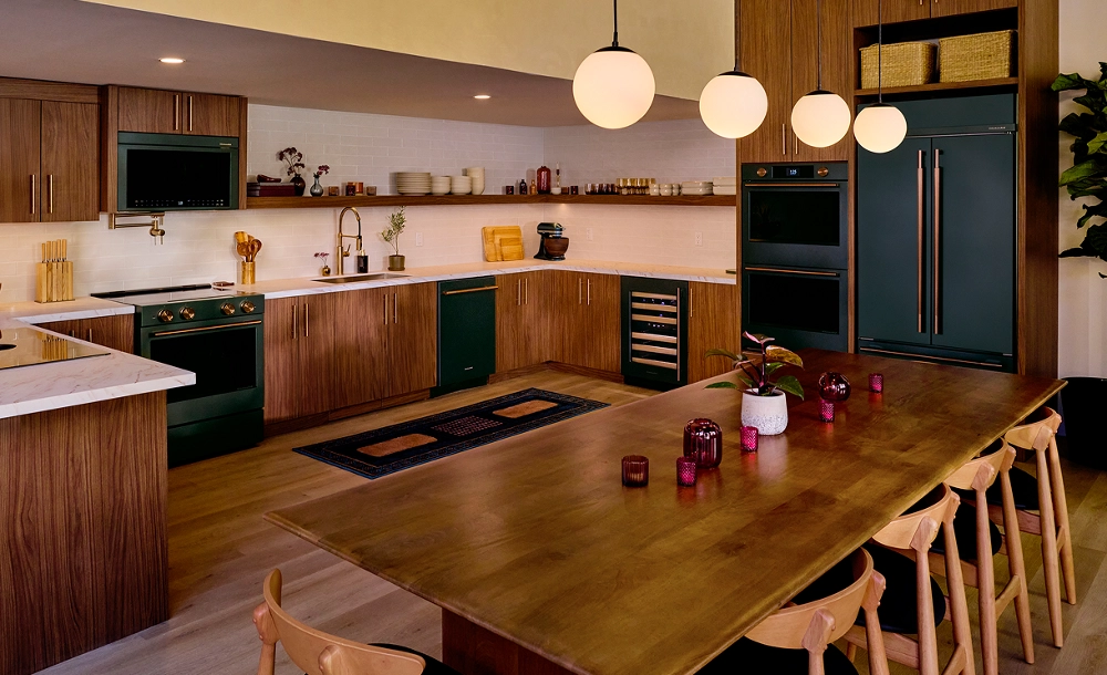 An inviting, stylish space with KitchenAid® appliances