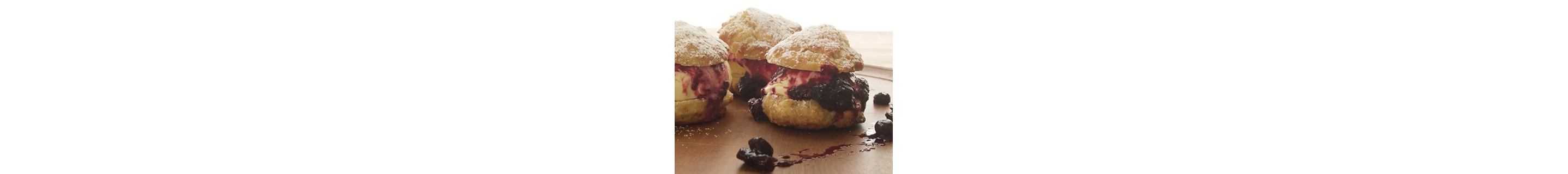 Cream puffs with filling