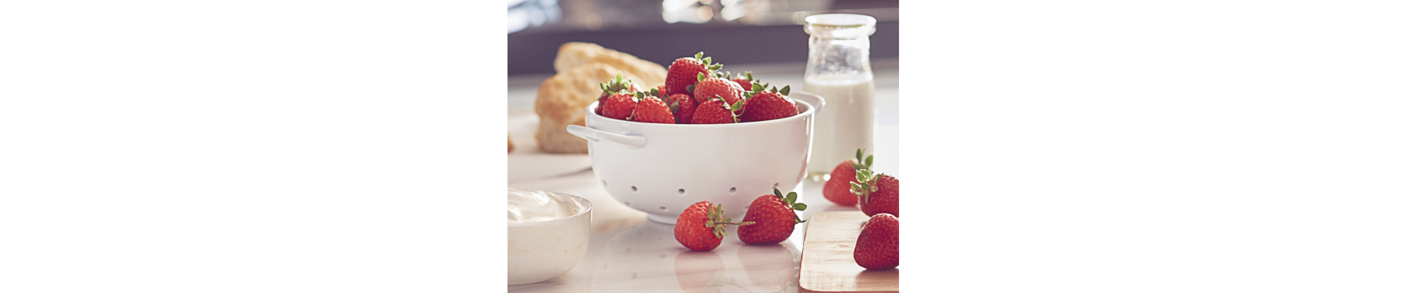 A bowl of fresh strawberries. 